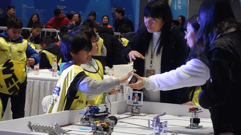 機器人編程教育事業 消費類電子產品和生活方式愛電王